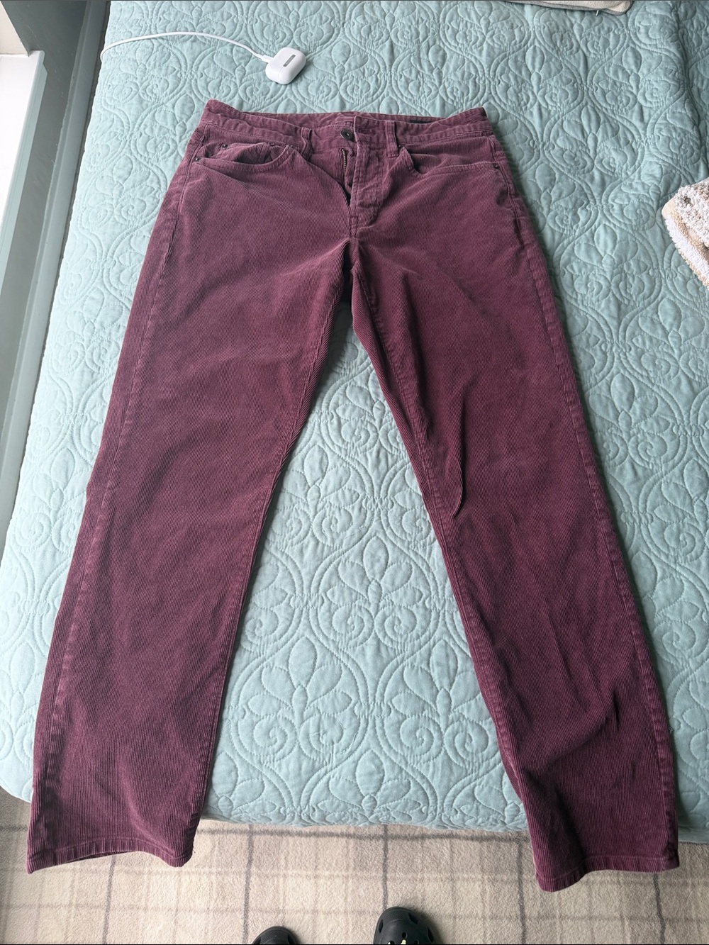 Men’s Corduroy pants in Plum - Classic Slim Fit